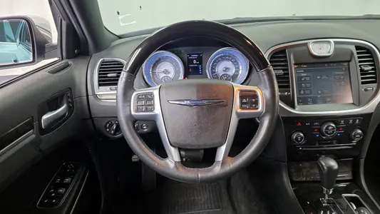 크라이슬러 300C 3.0 2012 13