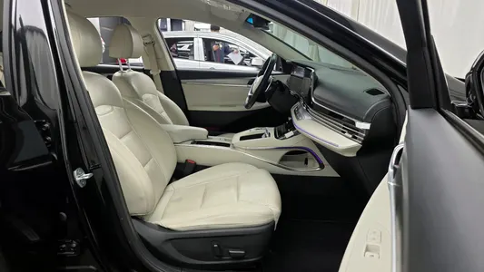 Hyundai IG 2.5 2021 11