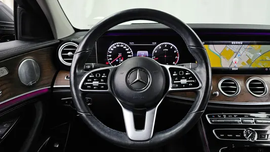Mercedes-Benz E-Class W213 E300 4MATIC 2018 13