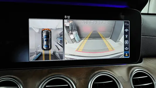 Mercedes-Benz E-Class W213 E300 4MATIC 2018 15