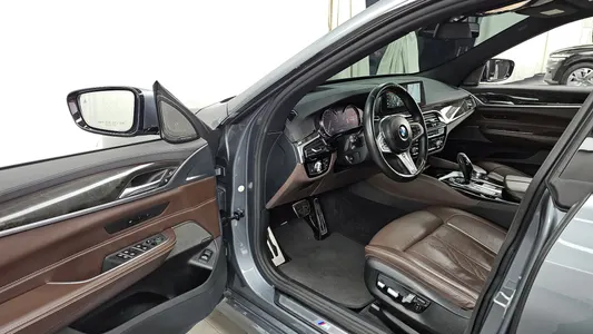 BMW 6 Series GT (G32) 640i xDrive M 2018 10