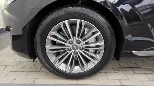 Genesis EQ900 3.8 GDI AWD 2016 5