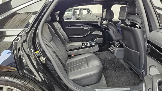 Audi A8 (D5) 55 TFSI LWB 2021 12