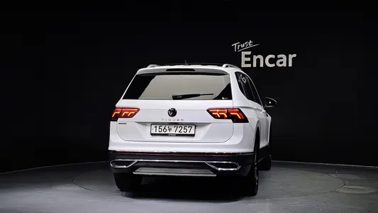 Volkswagen 티구안 올스페이스 2.0 TSI 2023 4