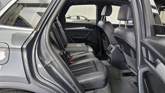 Audi Q5 (FY) 40 TDI 2020 12