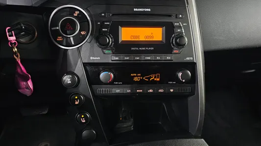 KG Mobility 코란도 스포츠 CX7 4WD 2014 18