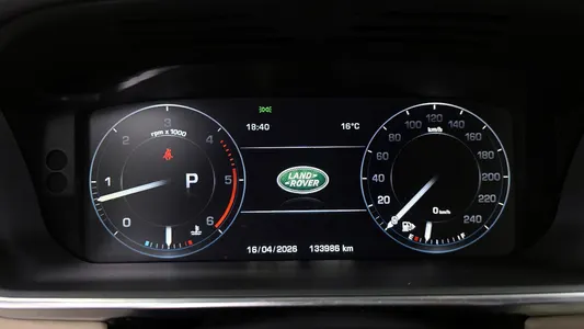 Land Rover 4 4.4 SDV8 Vogue SE 2014 8