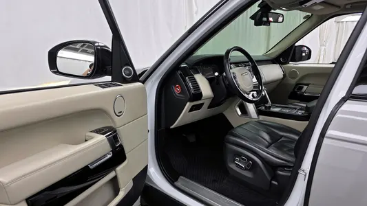 Land Rover 4 4.4 SDV8 Vogue SE 2014 10