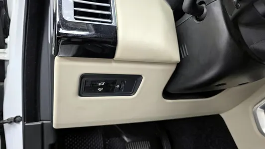 Land Rover 4 4.4 SDV8 Vogue SE 2014 16