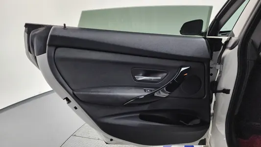 BMW 3 Series GT (F34) GT 320d xDrive 2020 25