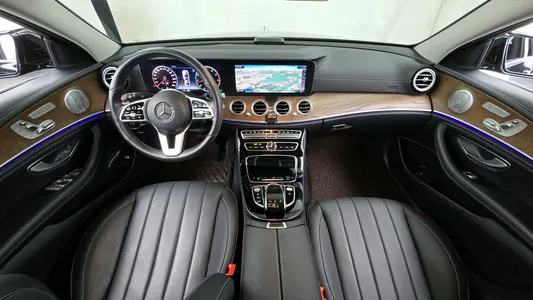 Mercedes-Benz E-Class W213 E300 4MATIC 2020 7
