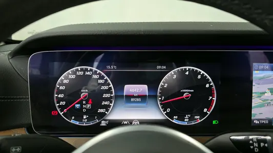 Mercedes-Benz E-Class W213 E300 4MATIC 2020 8