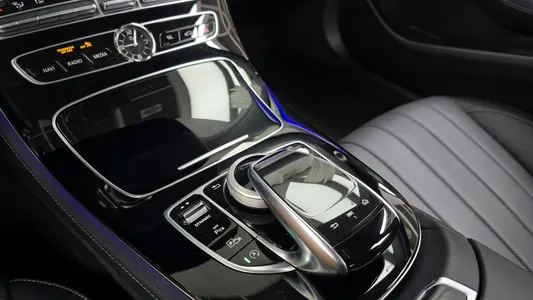 Mercedes-Benz E-Class W213 E300 4MATIC 2020 9