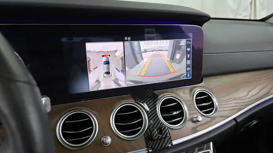 Mercedes-Benz E-Class W213 E300 4MATIC 2020 15