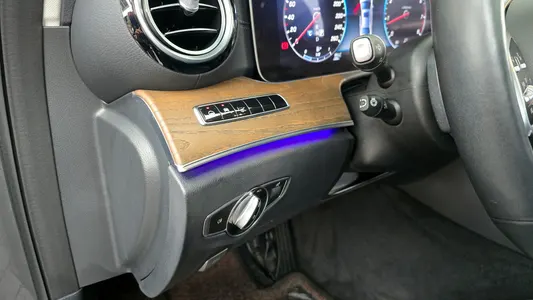 Mercedes-Benz E-Class W213 E300 4MATIC 2020 16