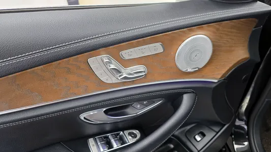 Mercedes-Benz E-Class W213 E300 4MATIC 2020 29