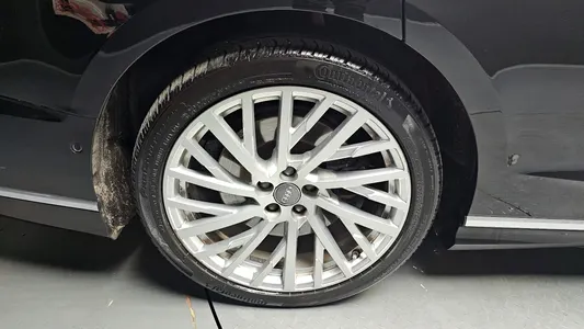 Audi A8 (D5) 55 TFSI LWB 2020 5