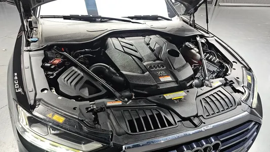 Audi A8 (D5) 55 TFSI LWB 2020 6