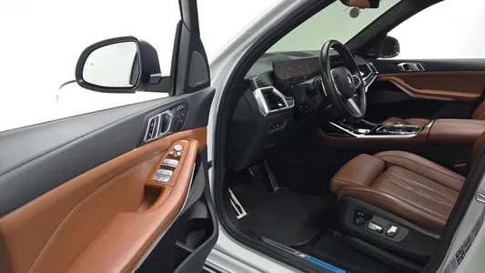 BMW X7 (G07) xDrive 40d M 6 2024 10