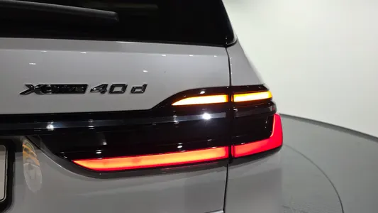 BMW X7 (G07) xDrive 40d M 6 2024 23