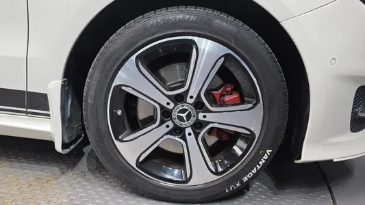 Mercedes-Benz B-Class W246 B220 2018 5