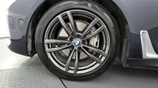 BMW 7 Series (G11) 740Li xDrive M 2018 5