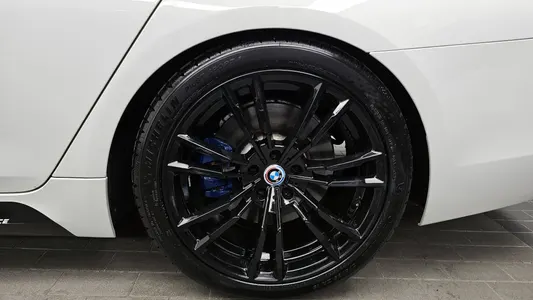 BMW 5 Series (G30) 530i M 2017 21