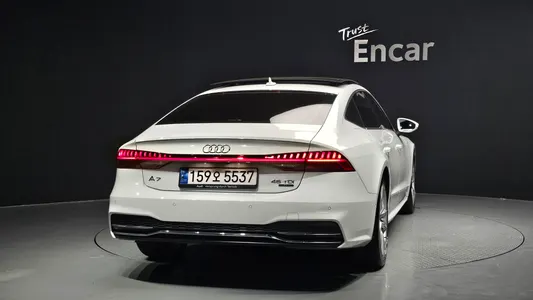 Audi A7 (4K) 45 TDI 2022 4