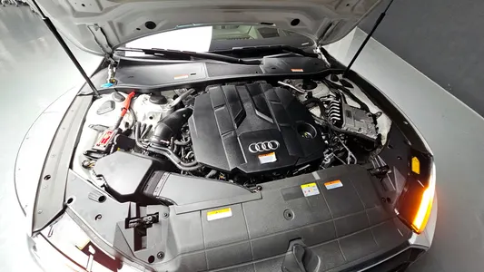 Audi A7 (4K) 45 TDI 2022 6