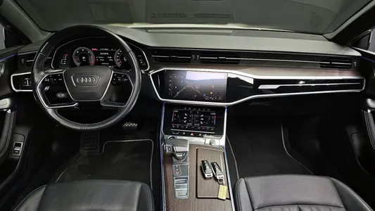Audi A7 (4K) 45 TDI 2022 7