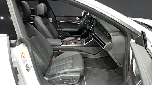 Audi A7 (4K) 45 TDI 2022 11