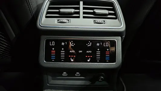 Audi A7 (4K) 45 TDI 2022 19