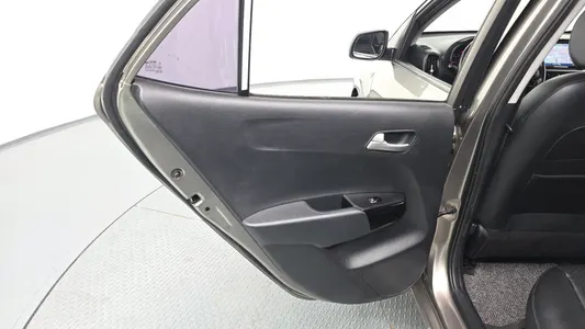 Kia (JA) 2019 25