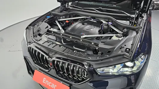 BMW X6 (G06) xDrive40i M 2025 6