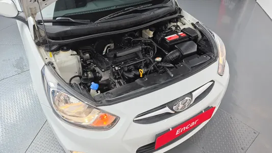 Hyundai () 1.4 VVT 2014 6