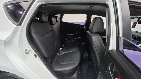 Hyundai () 1.4 VVT 2014 19