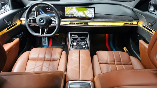 BMW 7 Series (G70) 740i xDrive M 2023 7