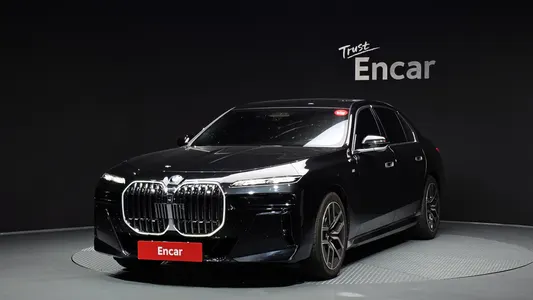 BMW 7 Series (G70) 740i xDrive M 2023