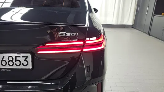 BMW 5 Series (G60) 530i xDrive M 2025 23