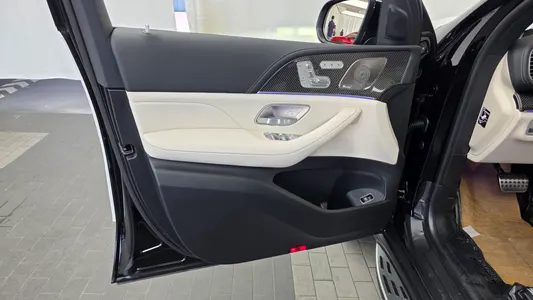 Mercedes-Benz GLS-Class X167 AMG GLS63 4MATIC+ 2026 24
