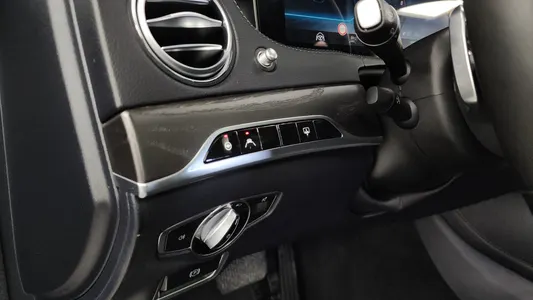 Mercedes-Benz S-Class W222 S560eL 2019 16