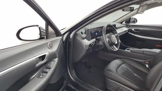 Hyundai (DN8) 2.0 2026 10