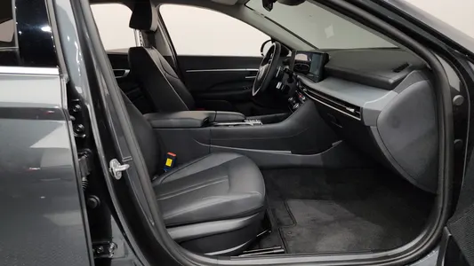 Hyundai (DN8) 2.0 2026 32