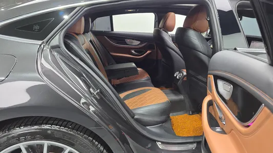 Mercedes-Benz AMG GT 4 43 4MATIC+ 2021 11