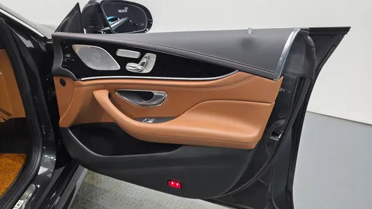 Mercedes-Benz AMG GT 4 43 4MATIC+ 2021 24