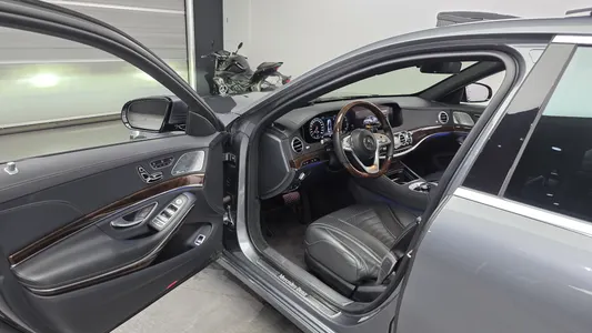 Mercedes-Benz S-Class W222 S560L 4MATIC 2019 10