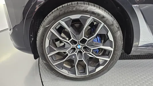 BMW X7 (G07) xDrive 40i M 6 2024 5