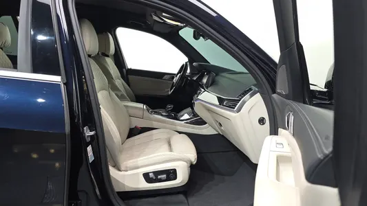 BMW X7 (G07) xDrive 40i M 6 2021 11