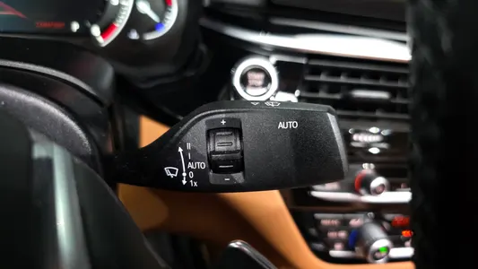 BMW 5 Series (G30) 520d 2018 28