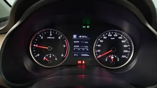 Kia Stonic 1.6 2017 8